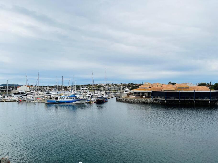 ポートリンカーンWaterfront Townhouse - Picturesque Marina Viewsアパートメント エクステリア 写真